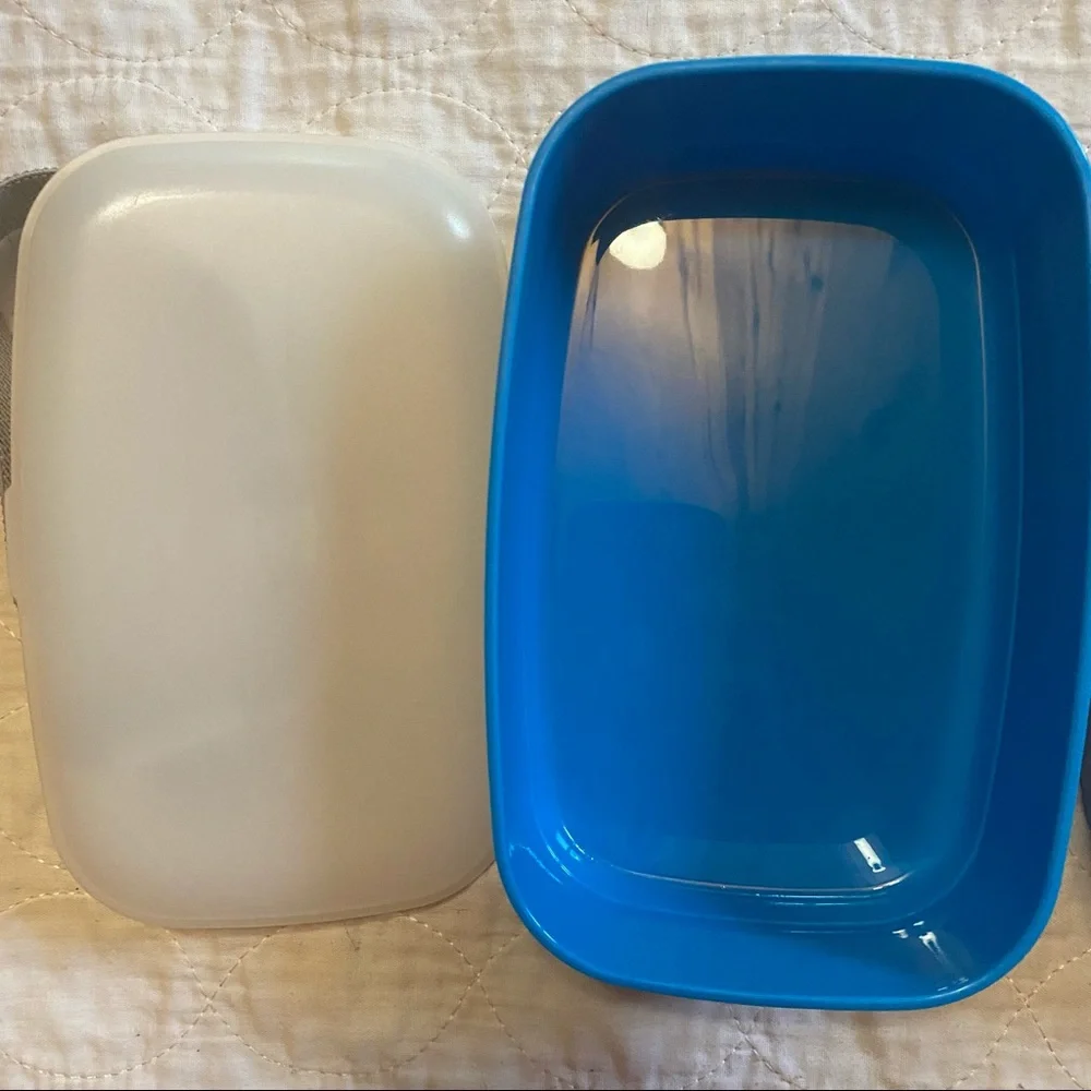 Tupperware - Picture 4 of 9